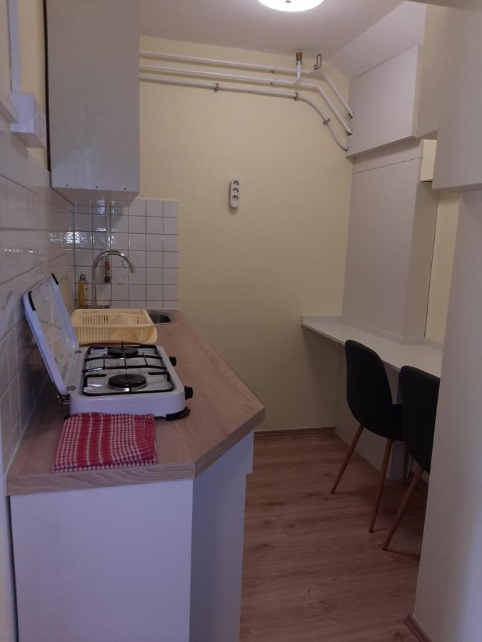 Gyopar Gyoengye Apartmanhaz Орошхаза Экстерьер фото